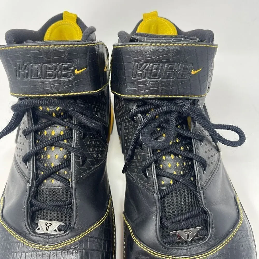 Nike black mamba